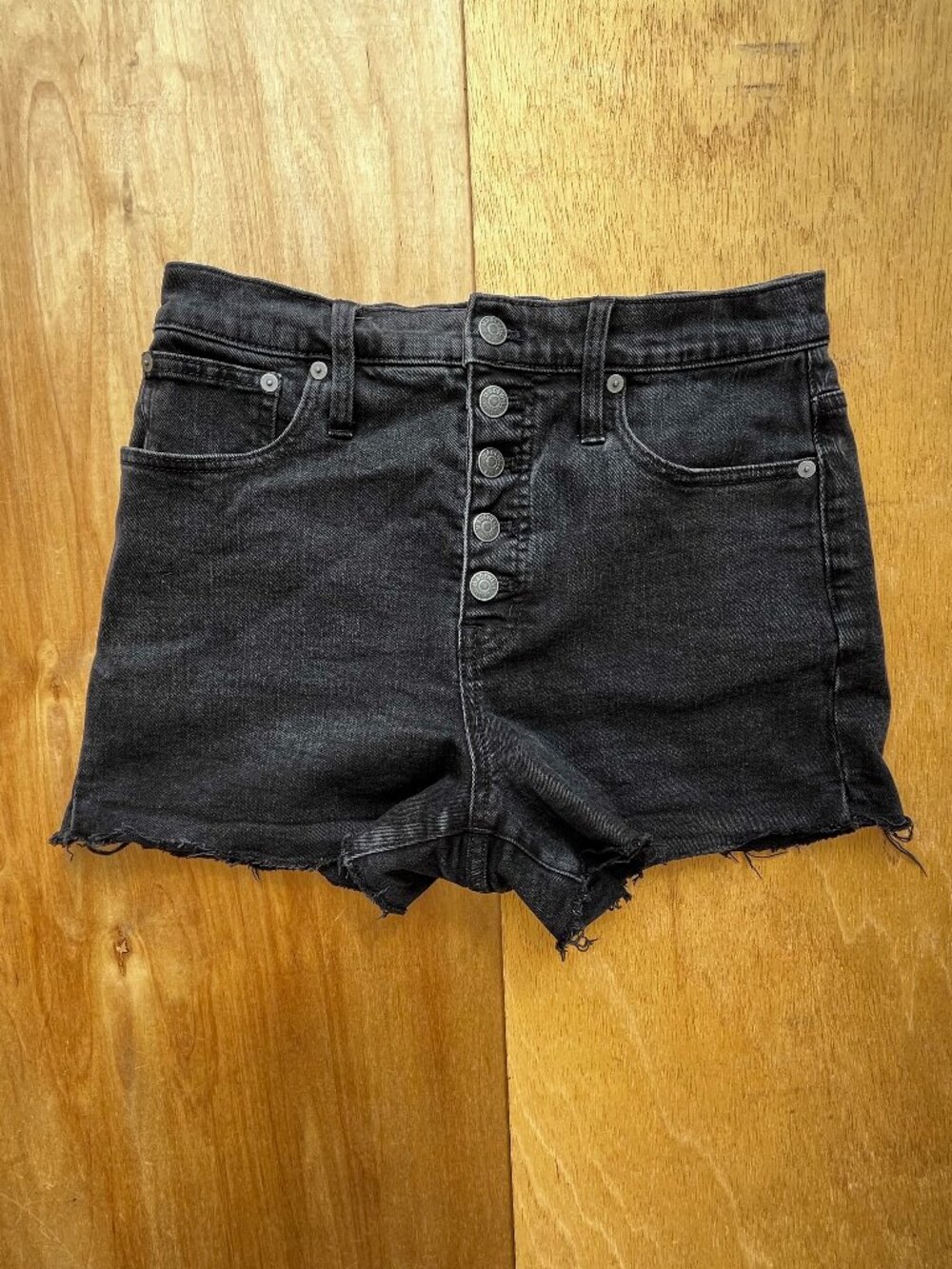 MADEWELL CUT OFF BUTTON FLY DENIM SHORTS Women’s sz 28 Black Frayed Hem